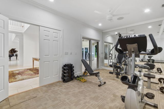 2801 Embassy Drive, West Palm Beach, FL 33401