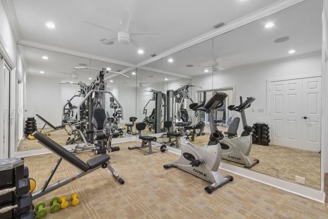 2801 Embassy Drive, West Palm Beach, FL 33401