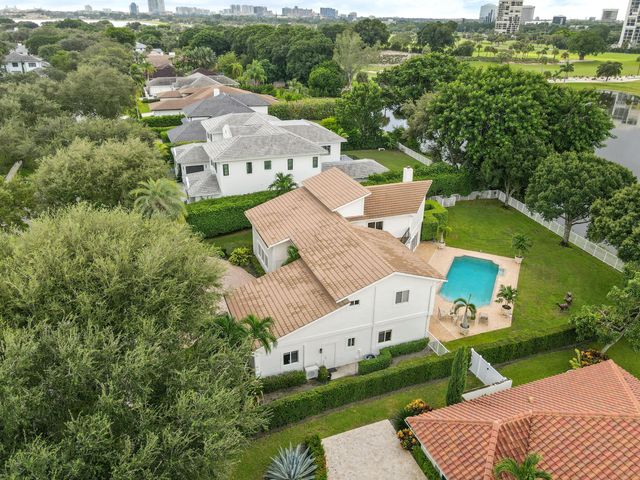 2801 Embassy Drive, West Palm Beach, FL 33401