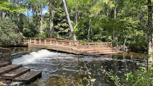 2801 Embassy Drive, West Palm Beach, FL 33401