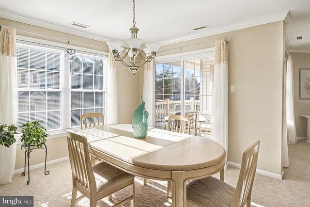 606 JULIAN DR W, Warwick, PA 18974