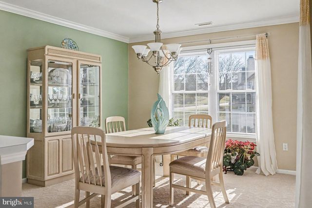 606 JULIAN DR W, Warwick, PA 18974