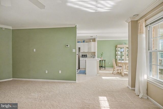 606 JULIAN DR W, Warwick, PA 18974