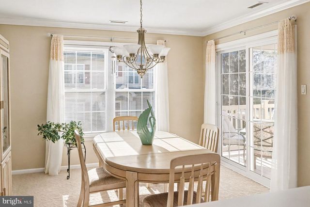 606 JULIAN DR W, Warwick, PA 18974