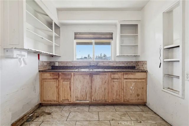 9949 Covello, Burbank, CA 91504