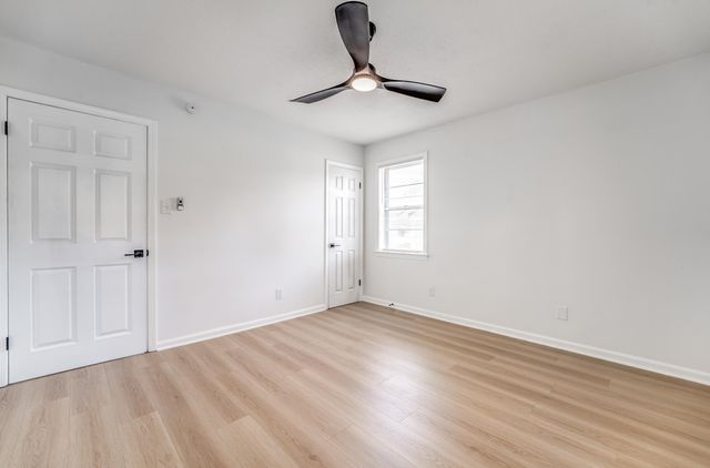 5156 WINDCREST DR, Memphis, TN 38116