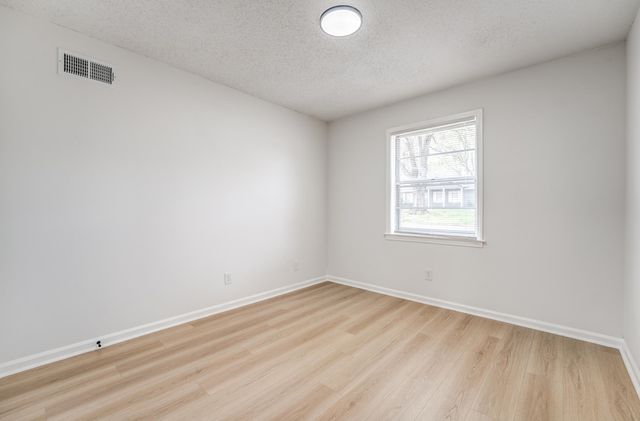 5156 WINDCREST DR, Memphis, TN 38116