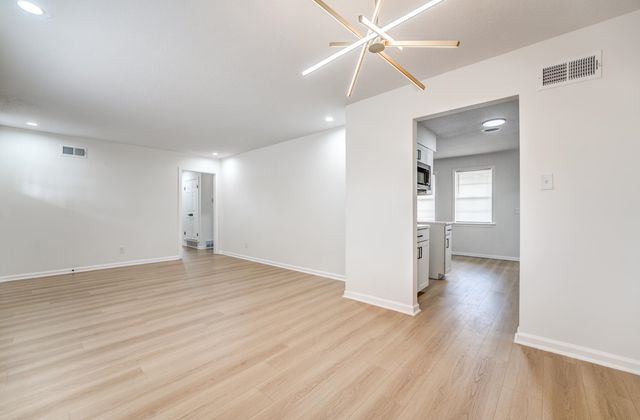 5156 WINDCREST DR, Memphis, TN 38116