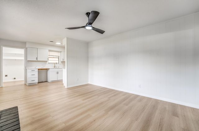 5156 WINDCREST DR, Memphis, TN 38116