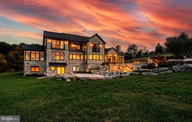 45 WYNDEMERE LAKE DR, Chester Springs, PA 19425