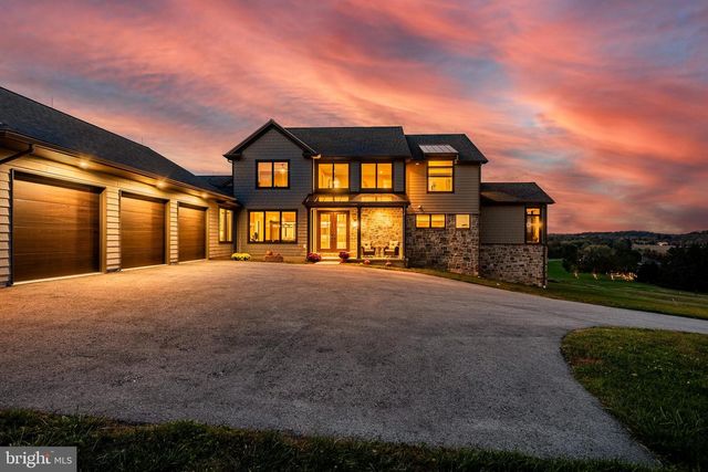 45 WYNDEMERE LAKE DR, Chester Springs, PA 19425