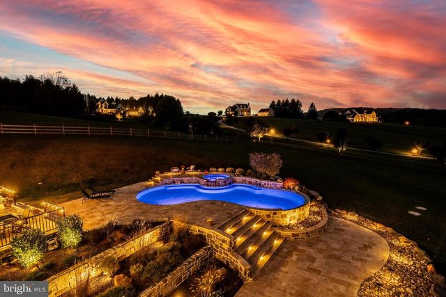 45 WYNDEMERE LAKE DR, Chester Springs, PA 19425