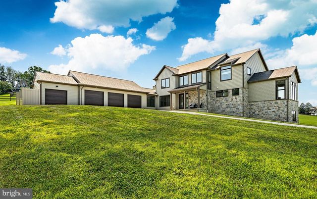 45 WYNDEMERE LAKE DR, Chester Springs, PA 19425