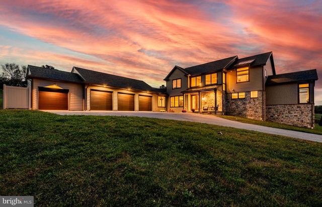 45 WYNDEMERE LAKE DR, Chester Springs, PA 19425