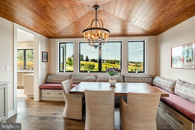 45 WYNDEMERE LAKE DR, Chester Springs, PA 19425