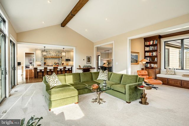 45 WYNDEMERE LAKE DR, Chester Springs, PA 19425