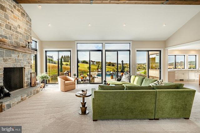 45 WYNDEMERE LAKE DR, Chester Springs, PA 19425