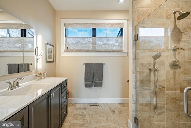 45 WYNDEMERE LAKE DR, Chester Springs, PA 19425