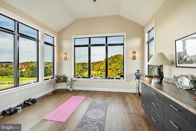 45 WYNDEMERE LAKE DR, Chester Springs, PA 19425