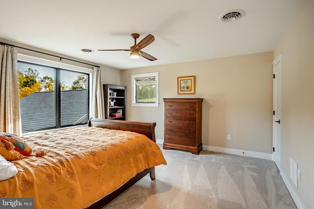 45 WYNDEMERE LAKE DR, Chester Springs, PA 19425