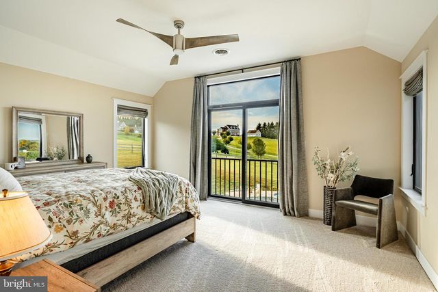 45 WYNDEMERE LAKE DR, Chester Springs, PA 19425