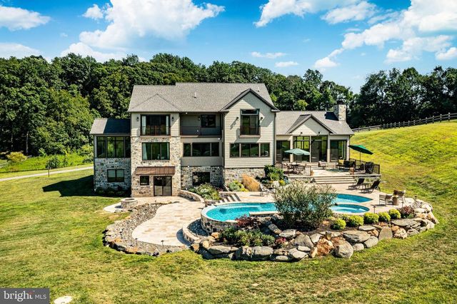 45 WYNDEMERE LAKE DR, Chester Springs, PA 19425