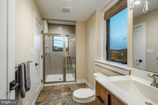 45 WYNDEMERE LAKE DR, Chester Springs, PA 19425