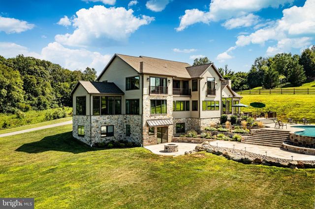 45 WYNDEMERE LAKE DR, Chester Springs, PA 19425