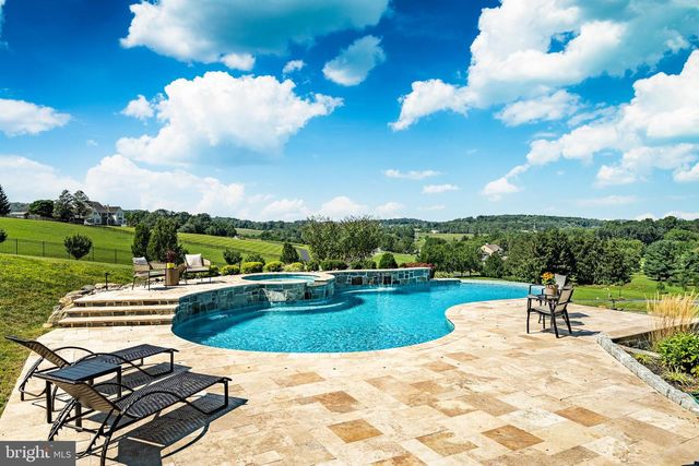 45 WYNDEMERE LAKE DR, Chester Springs, PA 19425