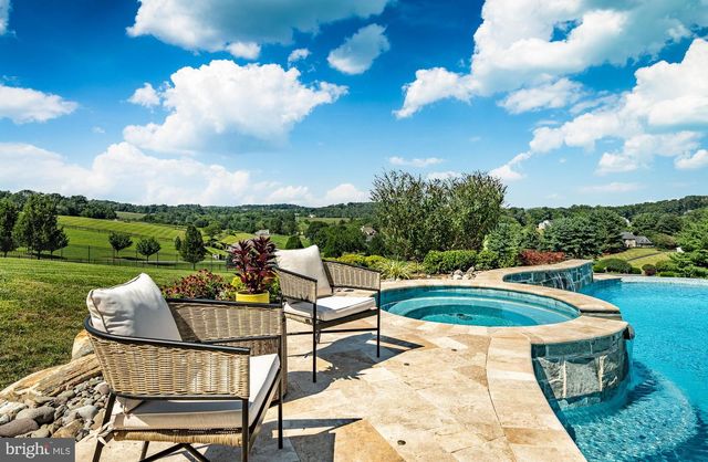 45 WYNDEMERE LAKE DR, Chester Springs, PA 19425