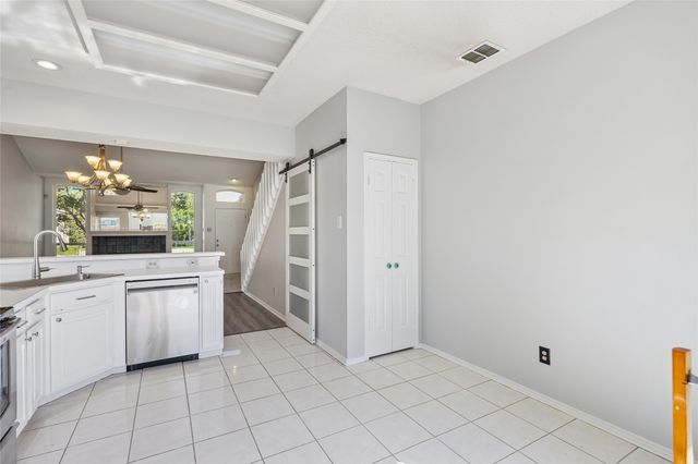 428 Arbor Creek Drive, Euless, TX 76039