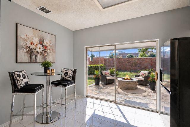 428 Arbor Creek Drive, Euless, TX 76039