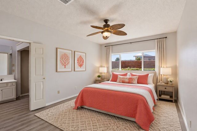 428 Arbor Creek Drive, Euless, TX 76039