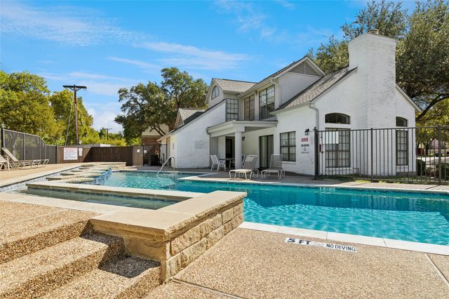 428 Arbor Creek Drive, Euless, TX 76039