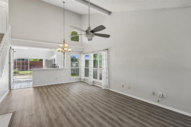 428 Arbor Creek Drive, Euless, TX 76039