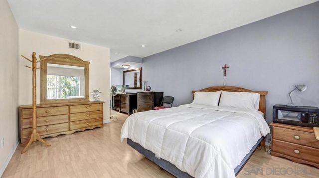 1517 E Garfield 55, Glendale, CA 91205