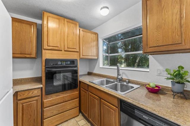 390 E Madison H, El Cajon, CA 92020