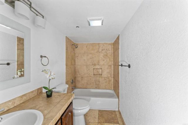 390 E Madison H, El Cajon, CA 92020