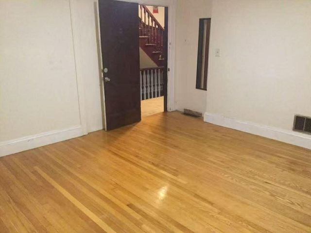 236 Cypress St. 2, Brookline, MA 02445