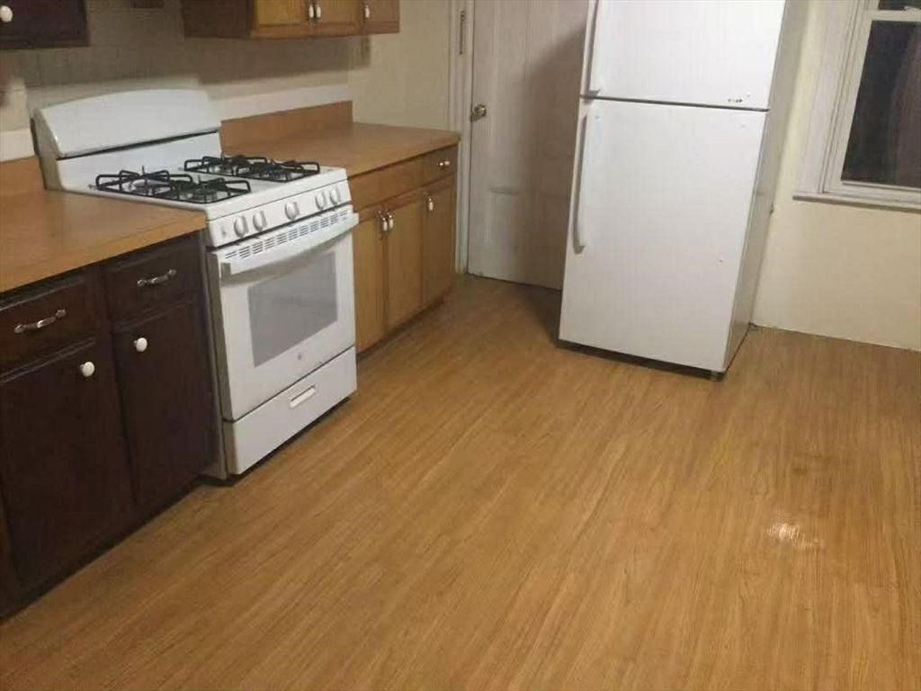 236 Cypress St. 2, Brookline, MA 02445