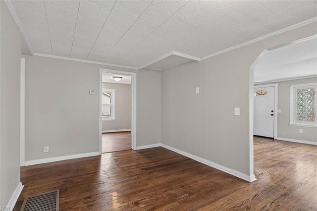 2213 Tennessee DR, Chesapeake, VA 23323