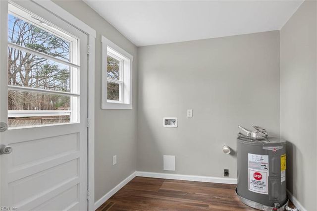 2213 Tennessee DR, Chesapeake, VA 23323