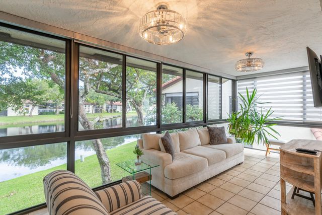 10624 Tropic Palm Avenue 202, Boynton Beach, FL 33437