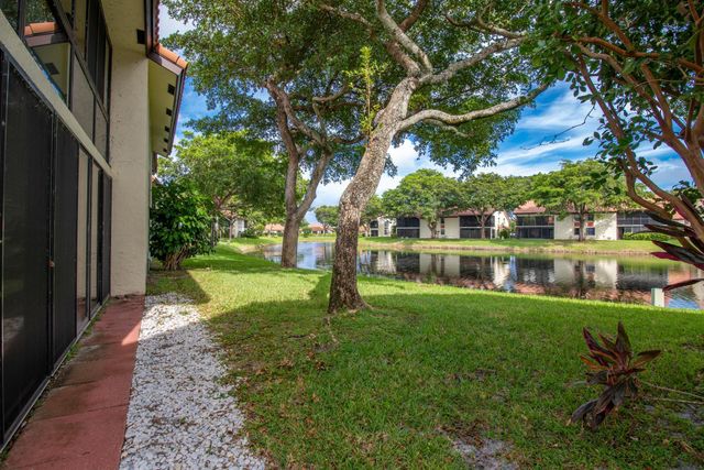 10624 Tropic Palm Avenue 202, Boynton Beach, FL 33437