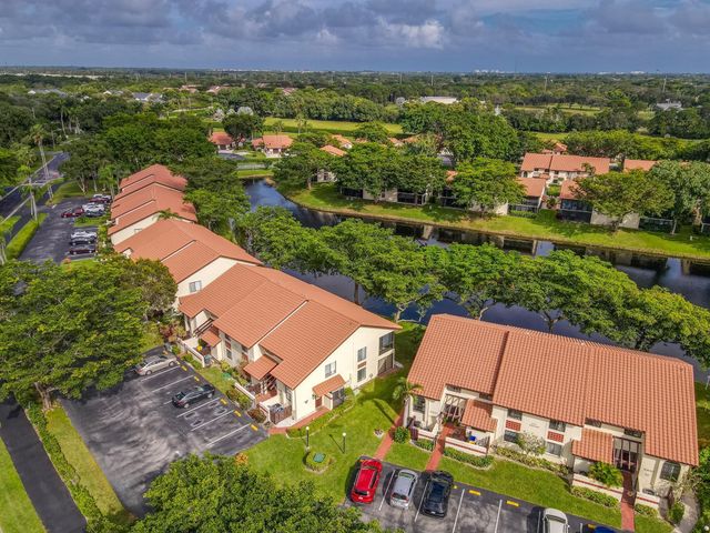 10624 Tropic Palm Avenue 202, Boynton Beach, FL 33437