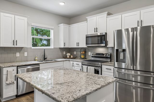 2124 Houston Bnd, E, Lebanon, TN 37087