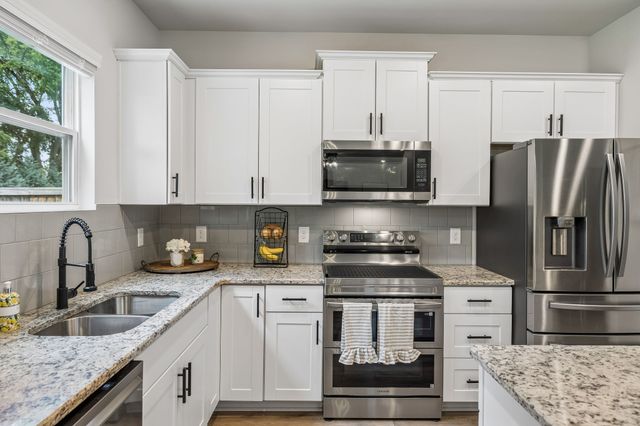 2124 Houston Bnd, E, Lebanon, TN 37087