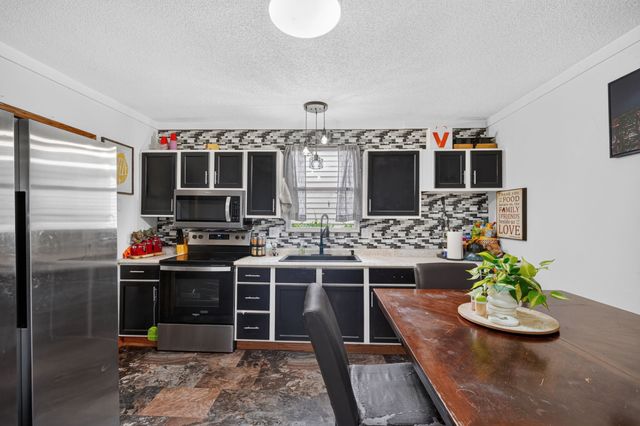 148 E Sheridan Avenue, Des Moines, IA 50313