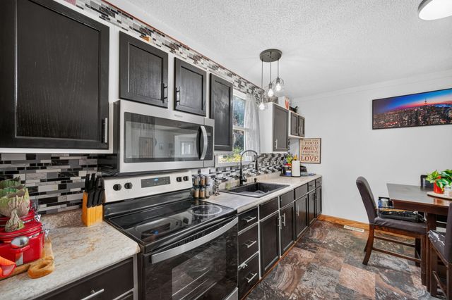 148 E Sheridan Avenue, Des Moines, IA 50313