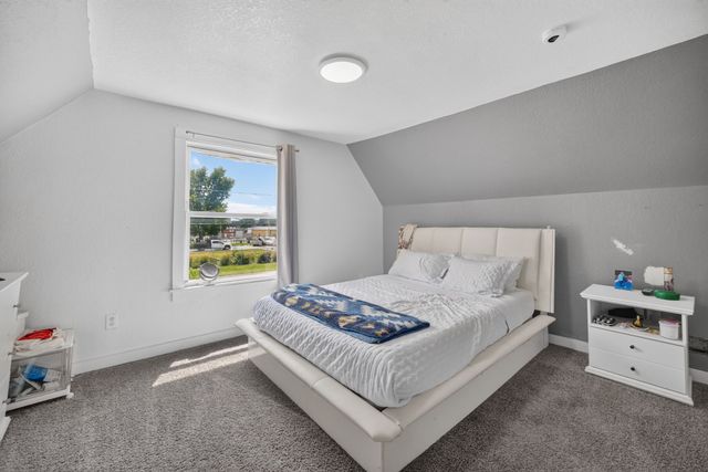 148 E Sheridan Avenue, Des Moines, IA 50313